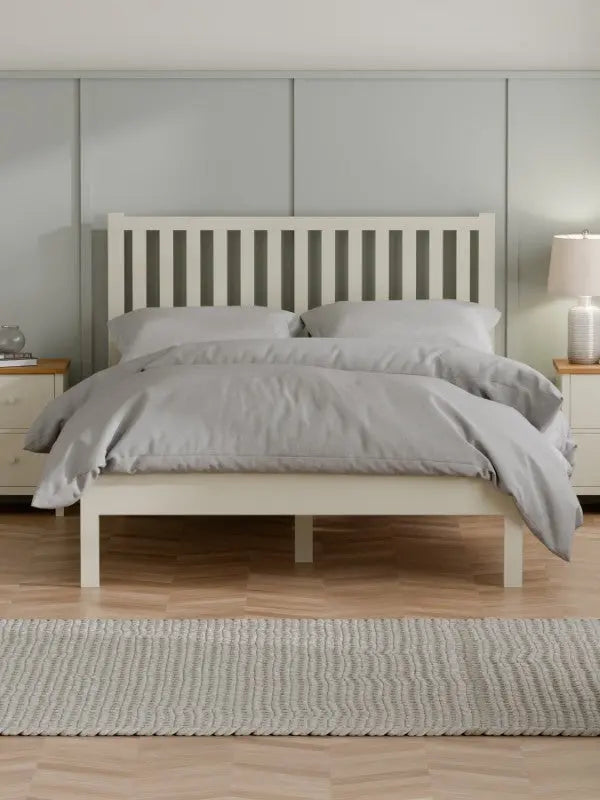 Coxmoor 135cm Bed - Ivory Luxepalace