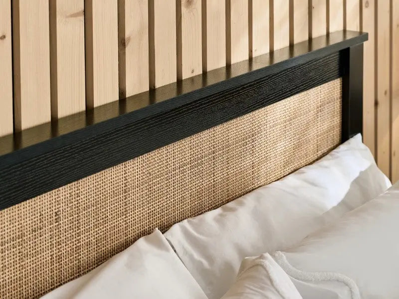 Padstow Ottoman 150Cm King Bed - Black Luxepalace