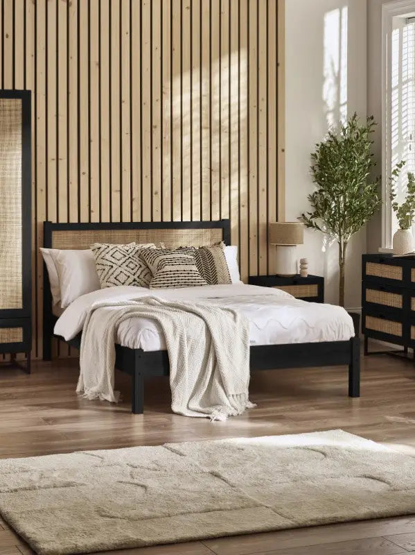 Padstow Rattan 150Cm King Bed - Black Luxepalace