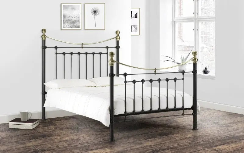 Victoria 135cm Double Bed - Satin Black Luxepalace